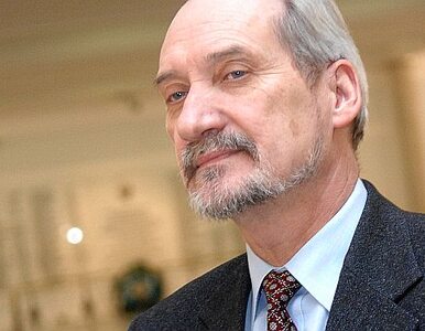 Miniatura: Macierewicz: winne jest kierownictwo BOR i...