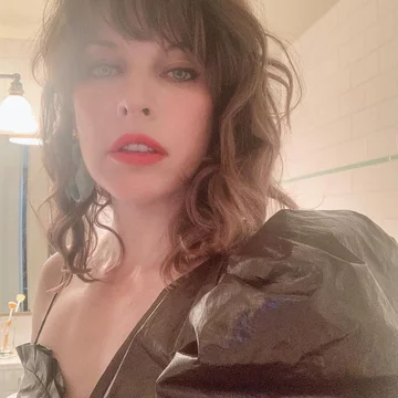 Milla Jovovich 