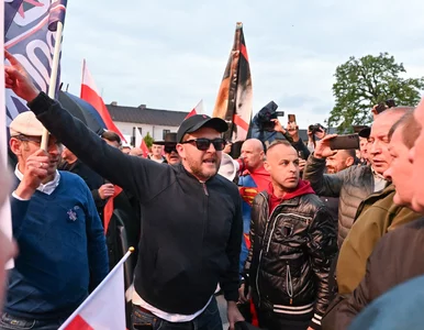 Miniatura: Starcie sympatyków Nawrockiego i...