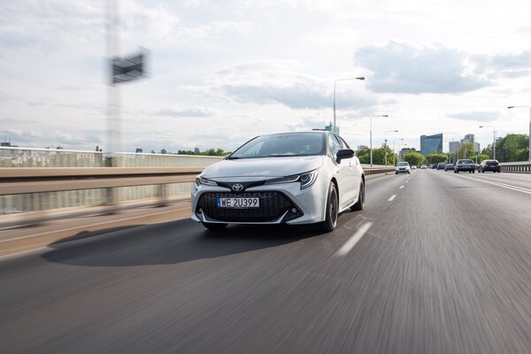 Miniatura: Toyota Corolla GR Sport