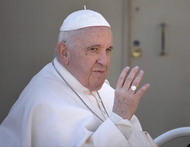 Franciszek powierzył kardynałowi misję pokojową. Ma „obniżyć napięcie” w...