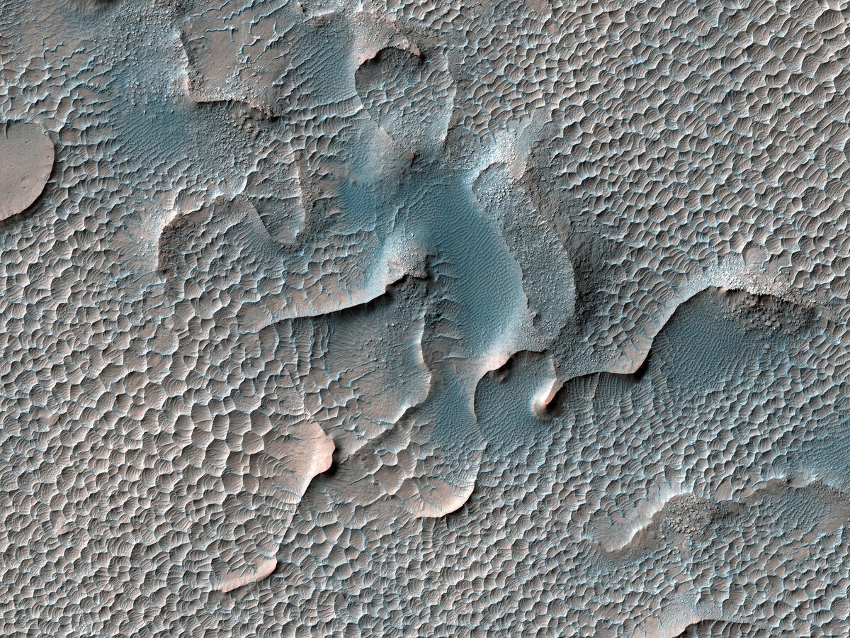 Obraz powierzchni Marsa zarejestrowany przez teleskop HiRISE 