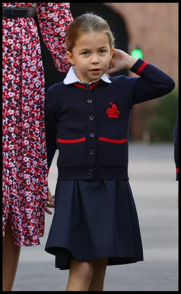 Księżniczka Charlotte, książę George oraz ich rodzice Kate i William 