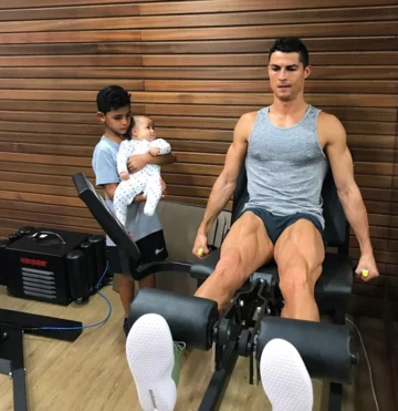 Cristiano Ronaldo z rodziną 