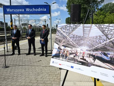 Miniatura: Warszawski dworzec przejdzie spektakularną...