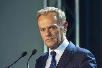 W ubiegłym tygodniu Donald Tusk  w mediach społecznościowych pochwalił się prezentem, który dostał od studentów z Polski. Co to było?