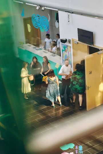 Gdynia Design Days to jedno z najważniejszych wydarzeń poświęconych wzornictwu w Polsce. Tegoroczna edycja prezentuje projekty pokazujące, jak współczesny design odpowiada na wyzwania związane z ekologią, dostępnością i jakością życia 