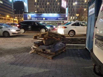 Rondo Dmowskiego i centrum Warszawy w przededniu Marszu Niepodległości 