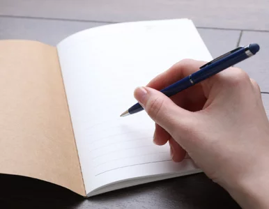 Miniatura: Szkolny quiz z języka polskiego. Uczeń...