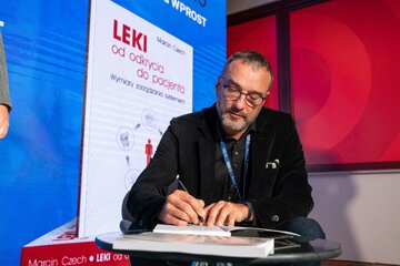Czas na&nbsp;autografy: wiecz&oacute;r autorski prof. Marcina Czecha