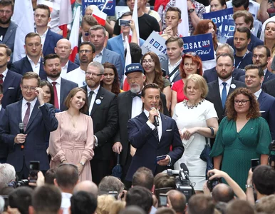 Miniatura: Bosak: Polacy zasługują na kogoś spoza...