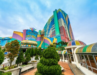 Miniatura: Gigant branży turystycznej. Największy...