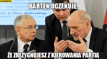 Mem z Antonim Macierewiczem 