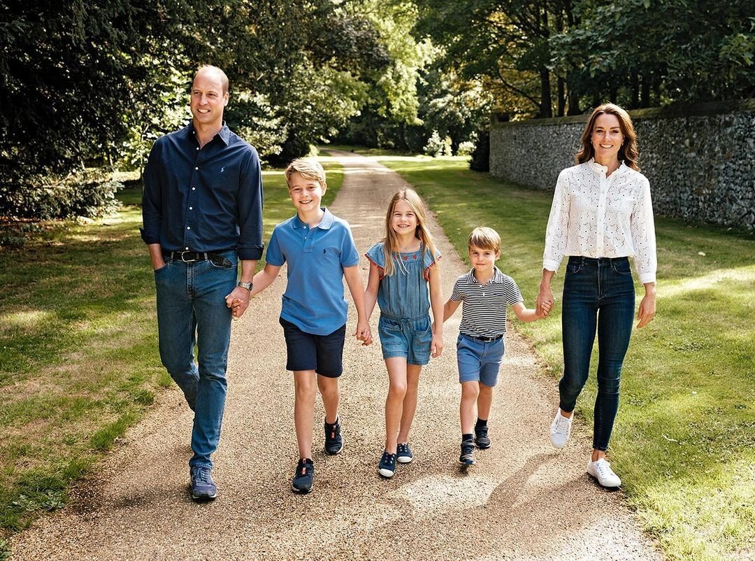 księżniczka Charlotte, księżna Kate, książę William 