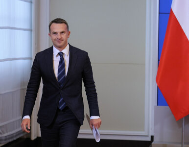 Miniatura: Rzecznik rządu uderzył w TV Republika....