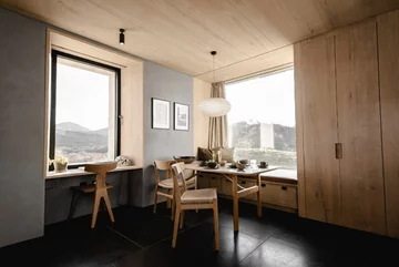 Stary kamienny dom w nowoczesnym wydaniu Dinesen, Kylie, kamienna chatka, dom