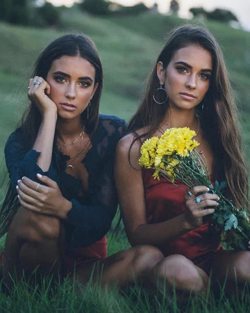 Bliźniaczki Elisha i Renee Herbert 