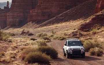 Land Rover Defender 2020 