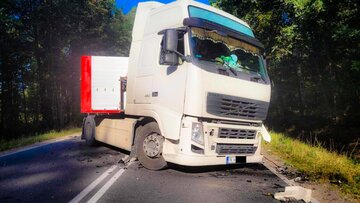 Zderzenie ciężar&oacute;wki z&nbsp;osob&oacute;wką na&nbsp;DK63
