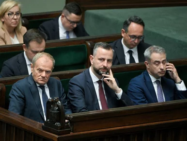 Miniatura: Polacy ocenili rząd Tuska. Sondaż nie...