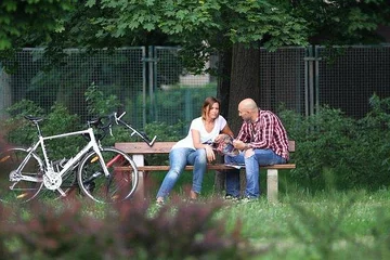 Przegląd prasy i plany co do nowego wspólnego projektu. Fot. Research&Media