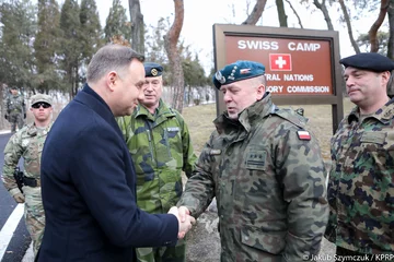 Andrzej Duda w koreańskiej strefie zdemilitaryzowanej 