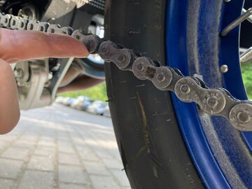 Konserwacja łańcucha motocyklowego