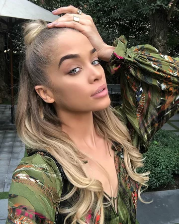 Jasmine Sanders 