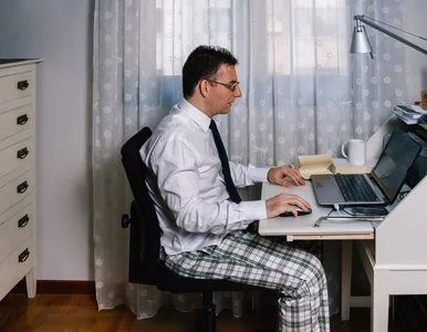Miniatura: Ujawniamy, jak pomoc społeczna „bawi” się...