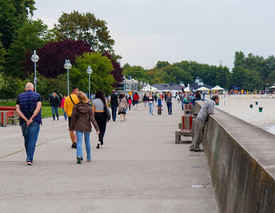 Miniatura: Gdynia zamknęła plaże. Mieszkańcy nie mogą...