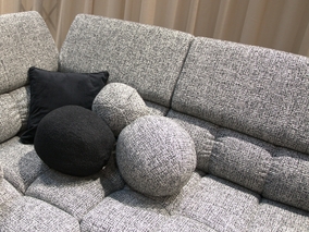 Miniatura: To jest trend! Takich poduszek...