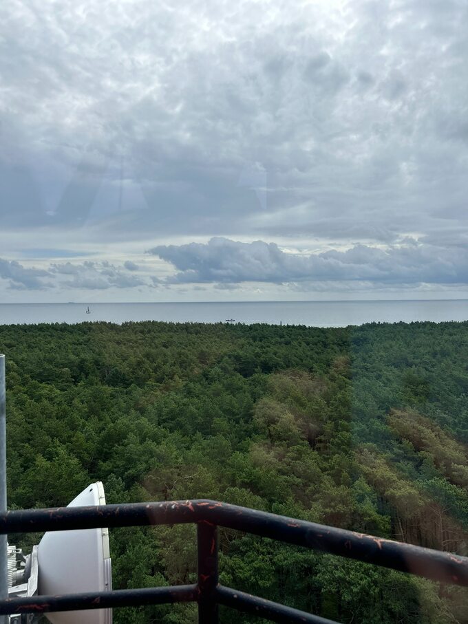 Widok na Morze Bałtyckie z latarni w Helu