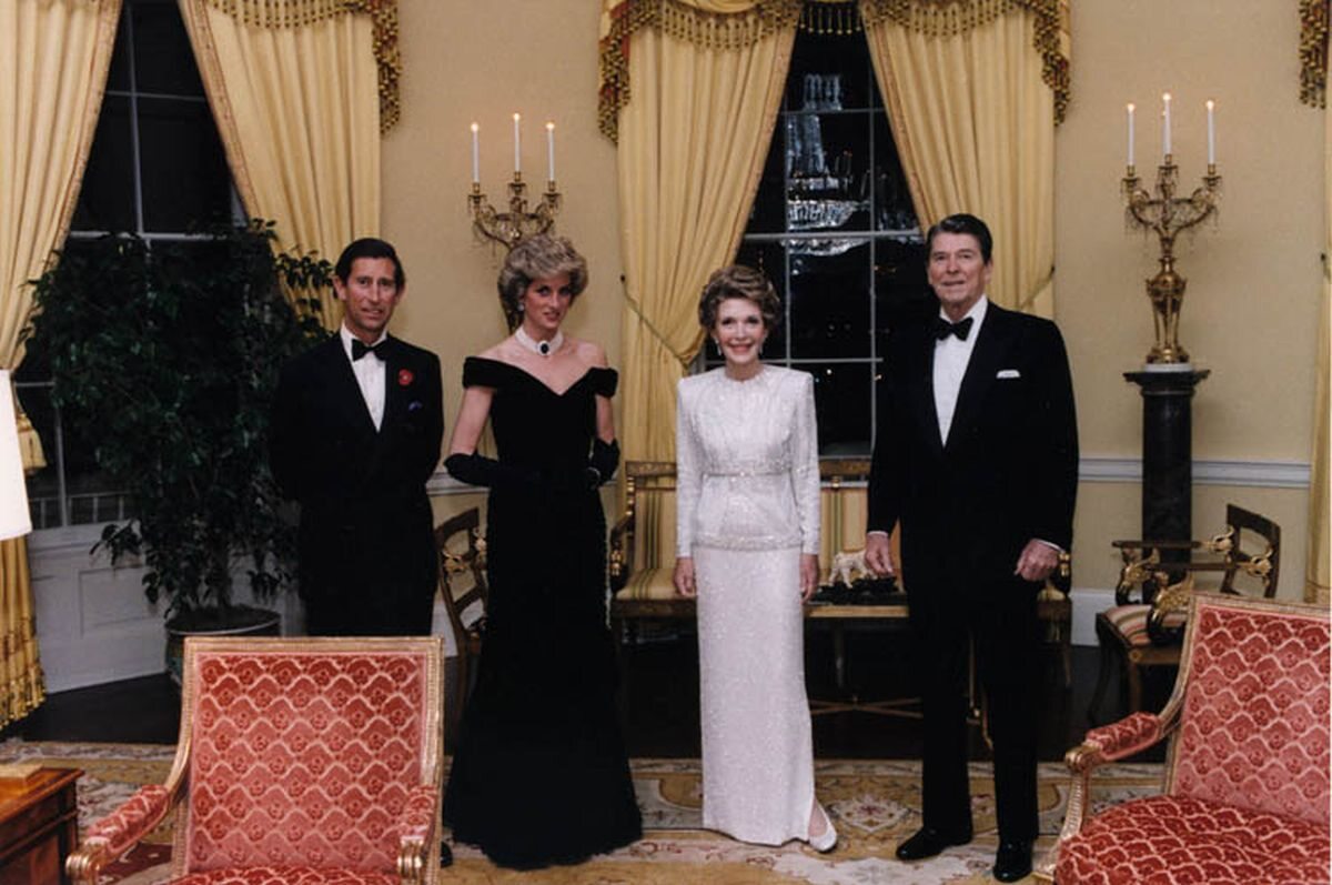 Diana i Karol z Nancy Reagan i Ronaldem Reaganen w 1985 roku 