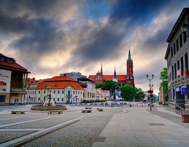 Miniatura: Wybory w Białymstoku: kominiarka i wandalizm