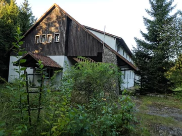 Ośrodek wczasowy nad jeziorem Sasek Wielki 