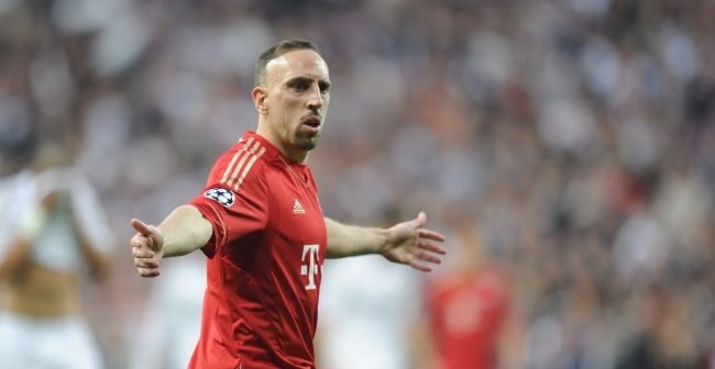 Frank Ribery bardzo chciał udowodnić, że Real popełnił niegdyś błąd nie sprowadzając go do Madrytu (fot. EPA/MARC MUELLER/PAP)