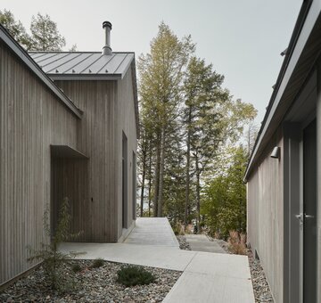 Minimalistyczny dom na klifie, projekt Matière Première Architecture 