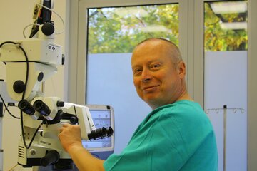 Dr Marek Czubak