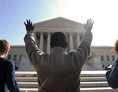 Miniatura: Sąd Najwyższy: zatrzymanych w USA można...