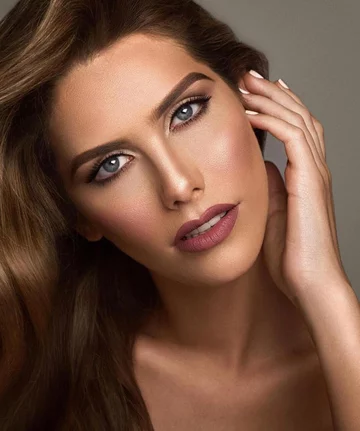 Angela Ponce 