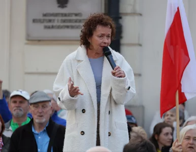 Miniatura: Protest przed Pałacem Prezydenckim....