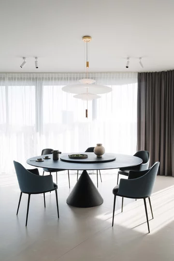 Penthouse projektu Kando Architects 