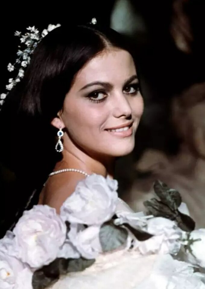 Claudia Cardinale w filmie „Lampart”