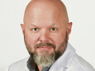 Chirurg okulista dr n. med. Mariusz Kosatka