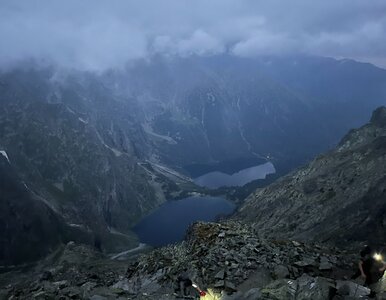 Miniatura: Turyści w „tarapatach” nad Morskim Okiem....