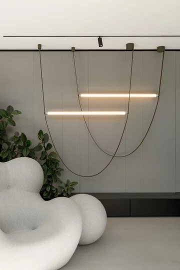 Inside Out Villa, dom jednorodzinny autorstwa pracowni MOKAA – dom, który otwiera się na ogród i redefiniuje współczesny komfort życia 