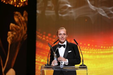 Bartosz Bielenia, laureat Orła za najlepszą rolę męską w filmie &bdquo;Boże ciało&rdquo;