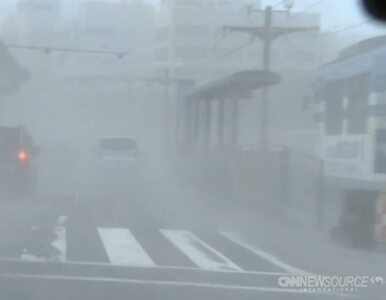 Miniatura: Chmura gorejąca nad Japonią - zobacz wideo