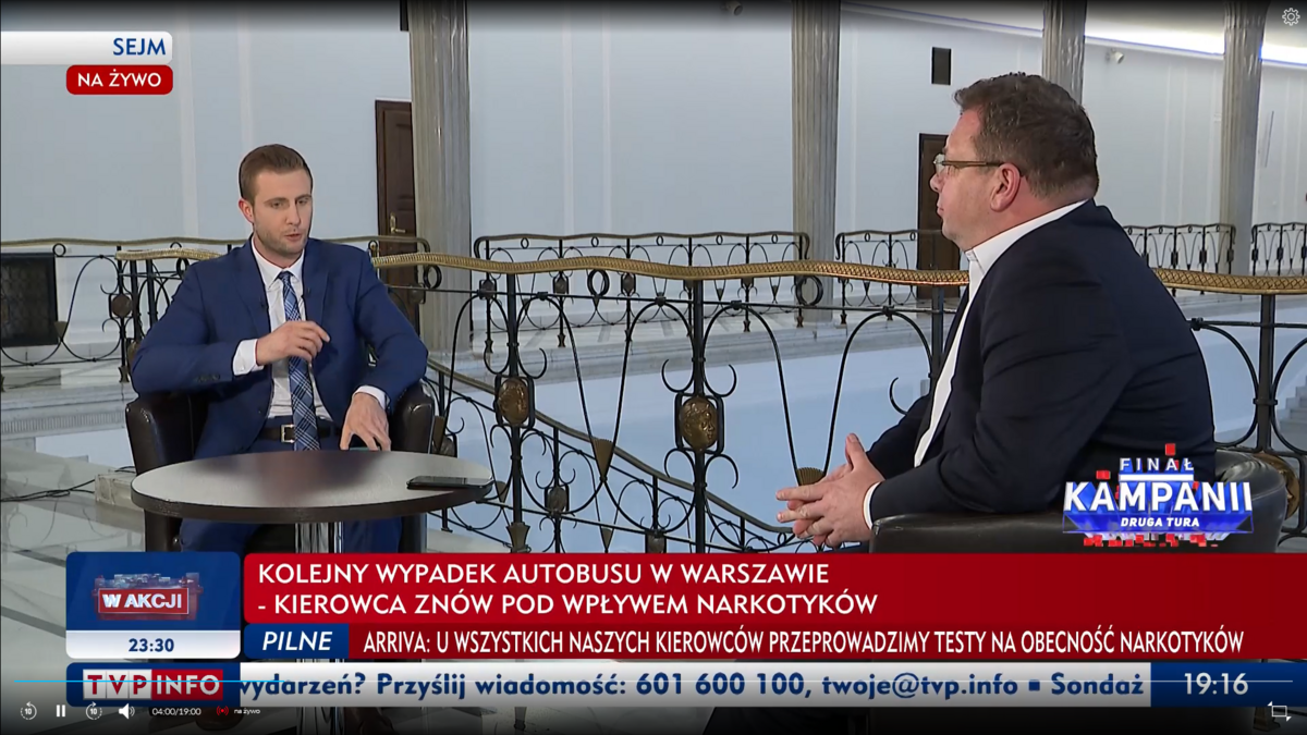 Pasek w TVP Info po kolejnym wypadku autobusu w Warszawie 