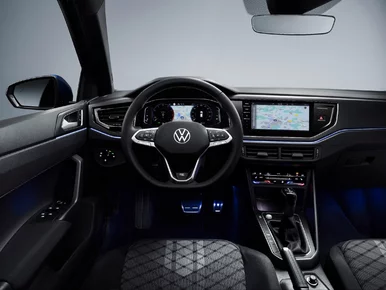 Miniatura: Volkswagen ostro w dół. Nowy model...